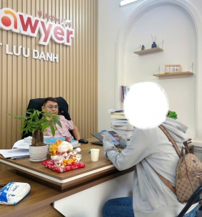 Luật sư Trần Tiến Lực tư vấn cho khách hàng trong vụ án hình sự LDLAWYER