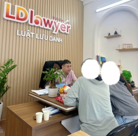 Luật sư Trần Tiến Lực tư vấn cho khách hàng trong vụ việc phân chia di sản thừa kế LDLAWYER